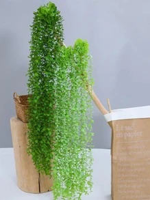 1 件人造叶藤，假植物