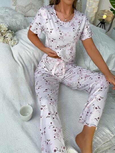 Floral Print Lettuce Trim Tee & Trousers PJ Set