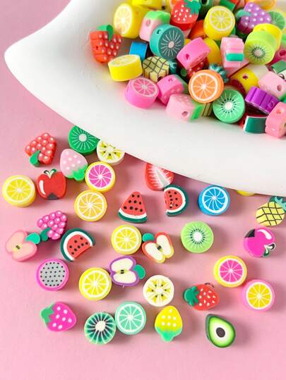 50 Stück sortierte Blumen- & Obst-Weichton Perlen für Armband & Halskette Selbstgemacht (zufälliger Stil)
