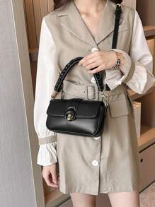 Minimalist Square Bag Small Twist Lock Black - Black - View 4