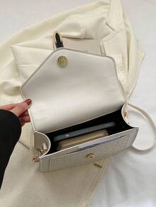 Túi Vuông Nhỏ In Cá Sấu Nắp PU Có Thể Điều Chỉnh - Màu be - Xem 5