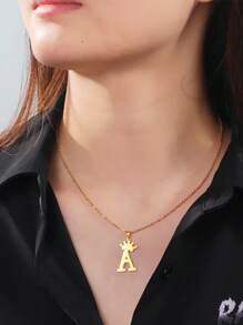 1 件女式時尚皇冠字母吊飾項鍊,附 26 個字母 - 金黃色 - 查看 1