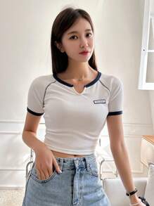 DAZY Letter Patched Contrast Binding Notched Neckline Raglan Sleeve Crop Tee - White - View 3