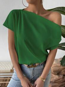 SHEIN Privé Blusa unicolor de cuello asimétrico de manga murciélago - Verde - Ver 1