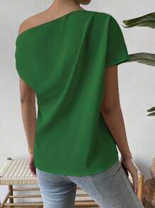 SHEIN Privé Blusa unicolor de cuello asimétrico de manga murciélago - Verde - Ver 2