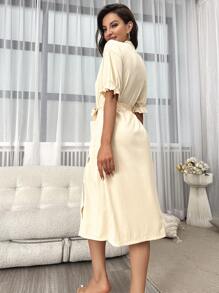 Bata homewear unicolor ribete con fruncido con doble bolsillo con cinturón