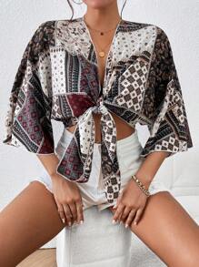 SHEIN Frenchy 圍巾圖案蝙蝠袖前打結短款上衣 - 彩色 - 查看 1