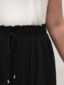 SHEIN Frenchy 大碼紙袋腰高衩半身裙 - 黑色 - 查看 2