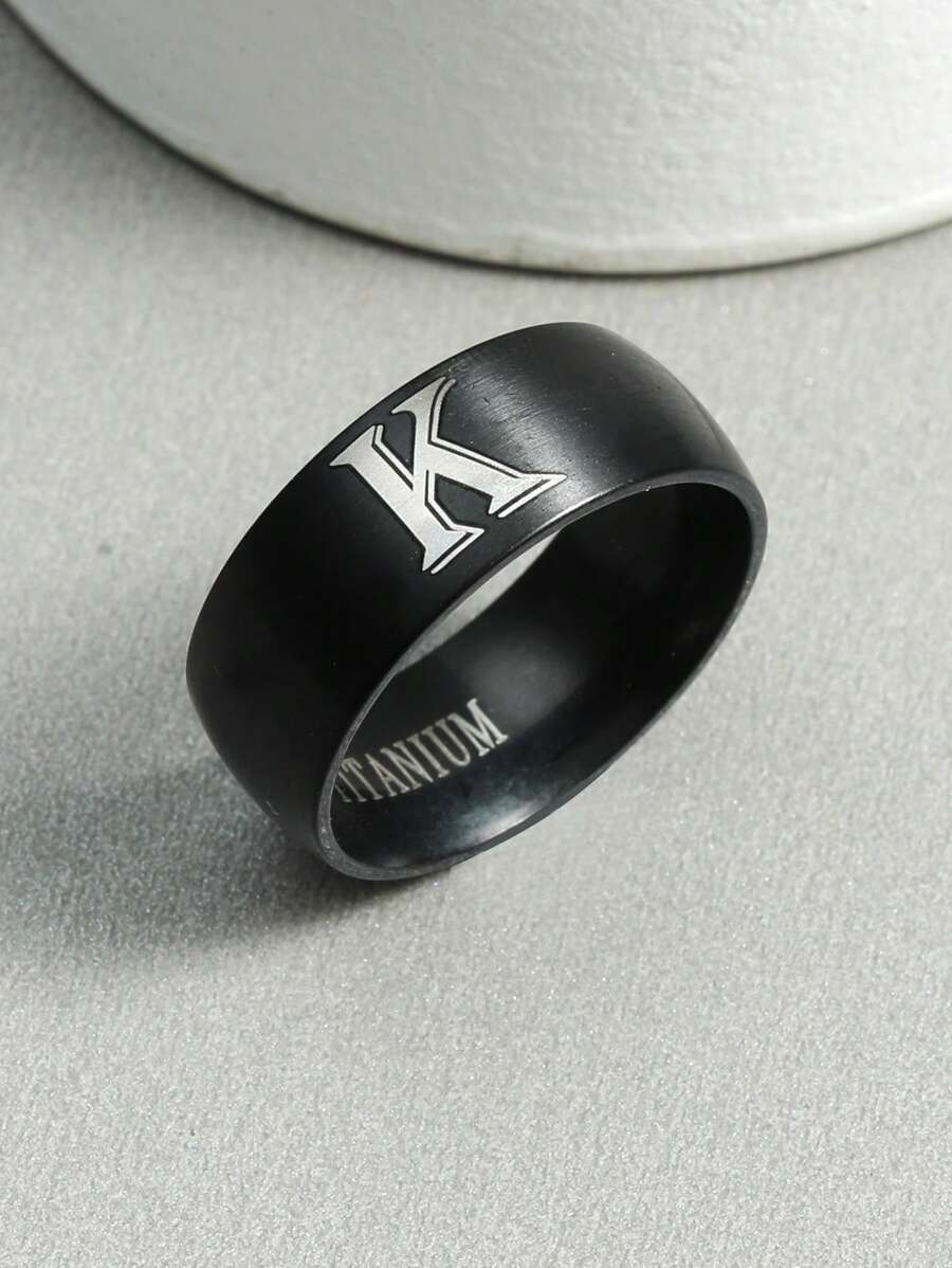 Vòng họa tiết chữ cái nam - màu đen - Xem 1