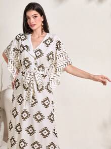 Al Najma 幾何印花蝙蝠袖腰帶土耳其長袍 - 杏色 - 查看 4