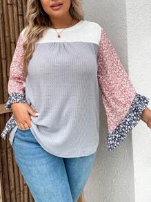 SHEIN VCAY Plus Ditsy Floral Print Colorblock Waffle Knit Top