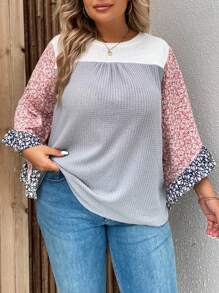SHEIN VCAY Plus Ditsy Floral Print Colorblock Waffle Knit Top