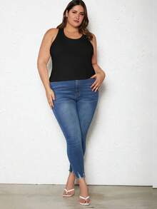 SHEIN BASICS Camiseta De Tirantes Sólida De Talla Grande Con Estilo Deportivo - Negro - Ver 5