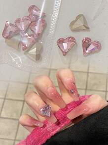 1袋10入組玻璃製粉紅色不規則心形裝飾，DIY指甲藝術裝飾，指甲寶石，美甲用品