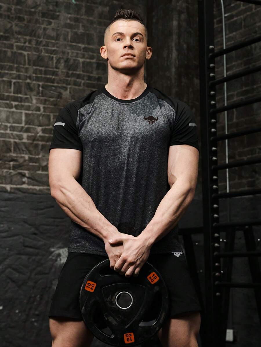 Manfinity Fitness Conjunto de pantalones cortos para hombres, camiseta deportiva de manga raglán y pantalones cortos, conjunto deportivo, conjunto de chándal, conjunto de entrenamiento, conjunto de gimnasio, conjunto de entrenamiento - Multicolor - Ver 1