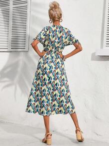 SHEIN LUNE Allover Print Knot Cuff A-line Dress - Multicolor - View 2