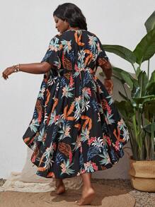 SHEIN Swim Curve Kimono con estampado tropical y nudo delantero, talla grande para vacaciones de verano en la playa - Negro - Ver 2