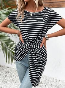 Breezaya 條紋圖案前扭結不對稱下擺T恤 - 黑色 - 查看 3