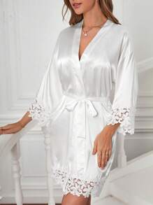 字母圖案蕾絲拼接腰帶緞面睡袍 - 白色 - 查看 3