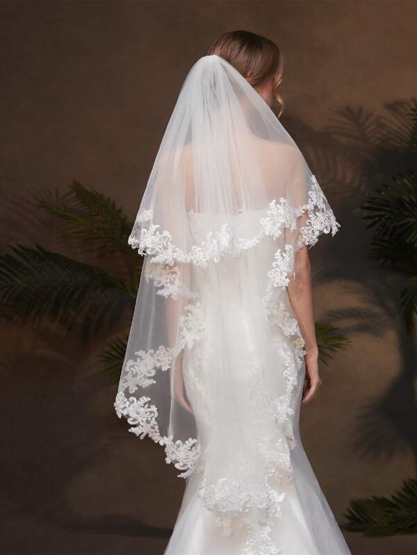 1pc Lace Medium Style Floral Embroidery Mesh Bridal Veil With Hair Comb Wedding Veil For Bride Dress