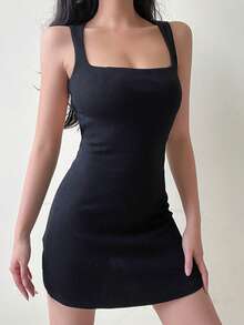 素色方領後背繫帶背心連衣裙 - 黑色 - 查看 4