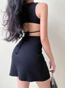 素色方領後背繫帶背心連衣裙 - 黑色 - 查看 1