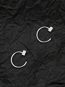 Hombres 1 pieza Arete con diseño de cuadro - Plateado - Ver 2