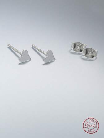 愛心設計銀耳釘