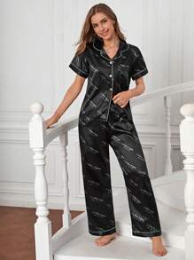 SHEIN Conjunto de pijama con estampado de letra ribete en contraste de satén - Negro - Ver 3