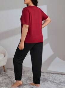 Plus 口号图案 T 恤和裤子 睡衣套装 / 睡衣套装 - 彩色 - 查看 2