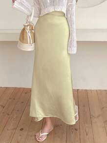 DAZY Solid High Waist Mermaid Hem Satin Skirt