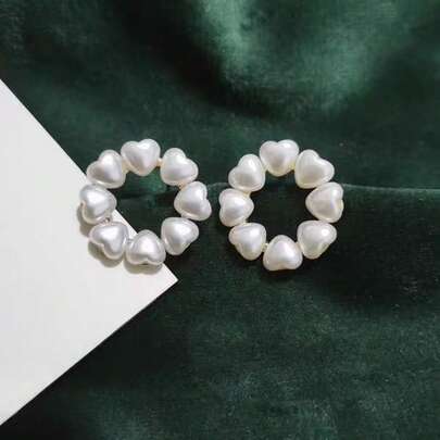 女士珍珠圆形耳钉一对