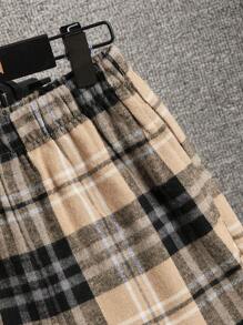 SHEIN Camiseta Impresa Para Niño Preadolescente Con Cámara Y Pantalones Cortos De Cuadros Y Gorro - Multicolor - Ver 3