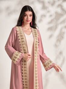 Contrast Color Lace Front Open Robe, Dignified Long Robe - Pink - View 5