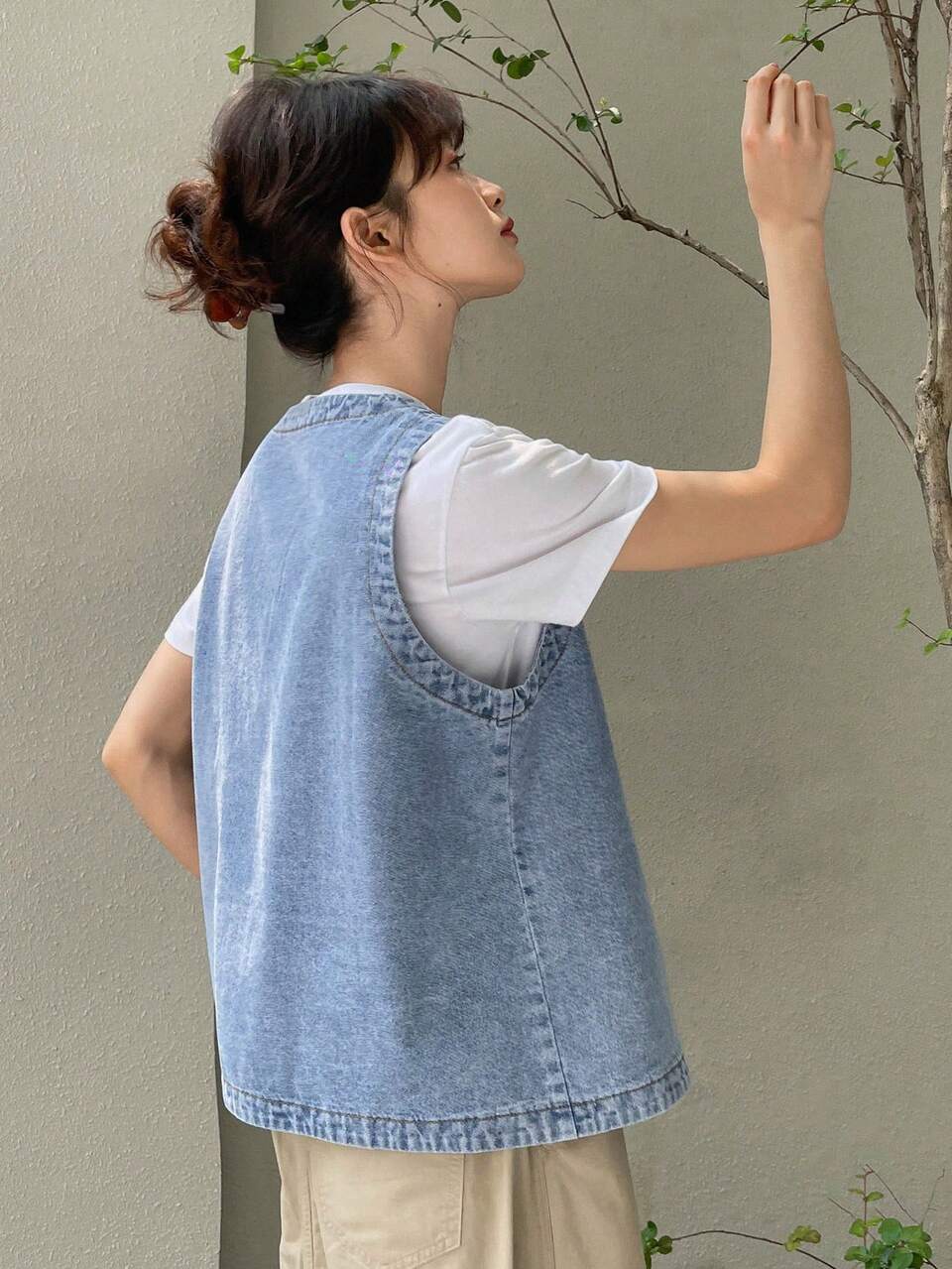Buckle Detail Denim Vest Without Tee