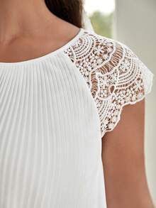 SHEIN Frenchy Áo sơ mi Plus Size Nút Tương phản ren Xếp li màu trơn Giải trí - trắng - Xem 6