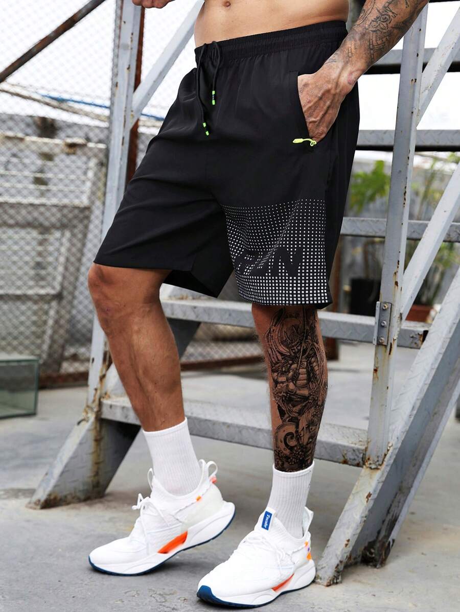 Manfinity Fitness Men Letter Graphic Drawstring Waist Sports Shorts Gym Shorts - Black - View 1