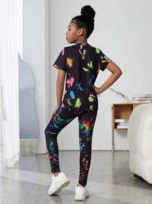 SHEIN Ensemble t-shirt à col rond et short pour jeune fille préado, simple et décontracté, avec portrait imprimé, idéal pour l'été, les vacances et les voyages