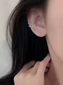 1pc Asymmetric Copper Alloy Octagram Star Ear Cuff For Women