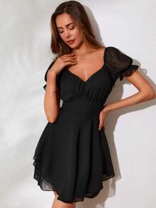 RueChic Sweetheart Neck Flounce Sleeve Ruched Bust A-line Dress - màu đen - Xem 6