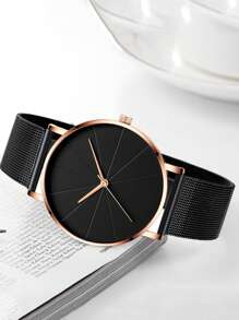 Men Round Pointer Quartz Watch