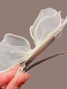 2入組隨機人造珍珠和蝴蝶結裝飾髮夾 - 黑與白 - 查看 3