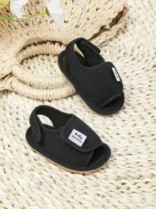嬰兒鏤空字母貼飾魔術貼時尚戶外織物露跟涼鞋 - 黑色 - 查看 1