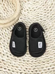 嬰兒鏤空字母貼飾魔術貼時尚戶外織物露跟涼鞋 - 黑色 - 查看 4