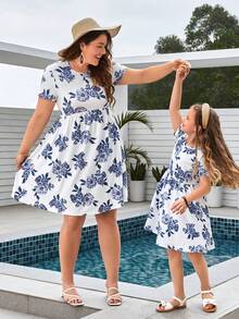 SHEIN Girls 1pc Floral Print Dress - Blue and White - View 5