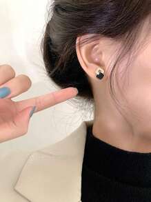 Geometric Stud Earrings - Multicolor - View 2