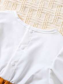 SHEIN 嬰兒雙色鏤空蕾絲花邊蝴蝶袖連衣裙 - 彩色 - 查看 3