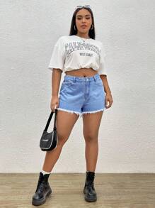 SHEIN EZwear Plus Raw Hem Denim Shorts - Light Wash - View 5