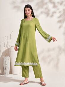Al Najma Appliques Split Hem Top & Trousers - Green - View 3