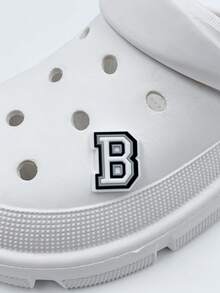 1pc Single Letter Shoe Decoration, Fashionable Cute Shoes Accessories For Clogs - Black and White - View 3